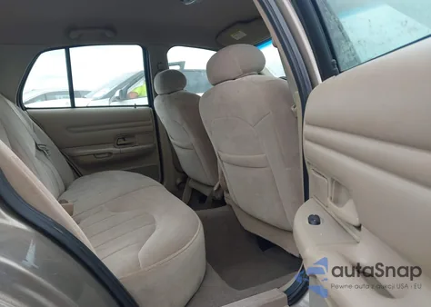 2002 Ford Crown Victoria Standard из США, поврежденный, VIN 2FAFP73W32X147650